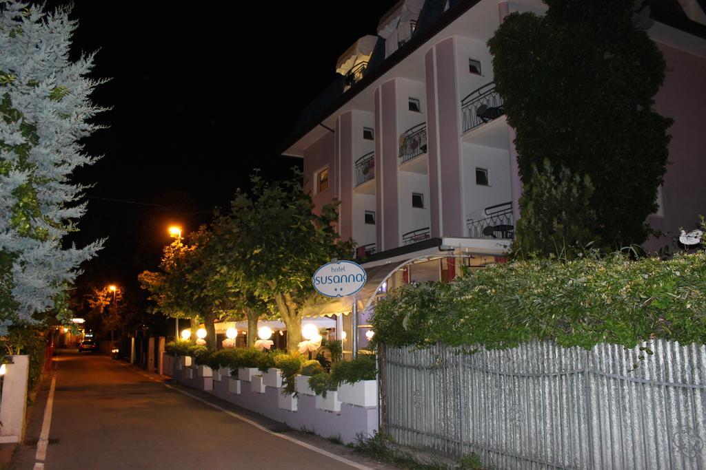 Hotel Susanna Rimini Kültér fotó