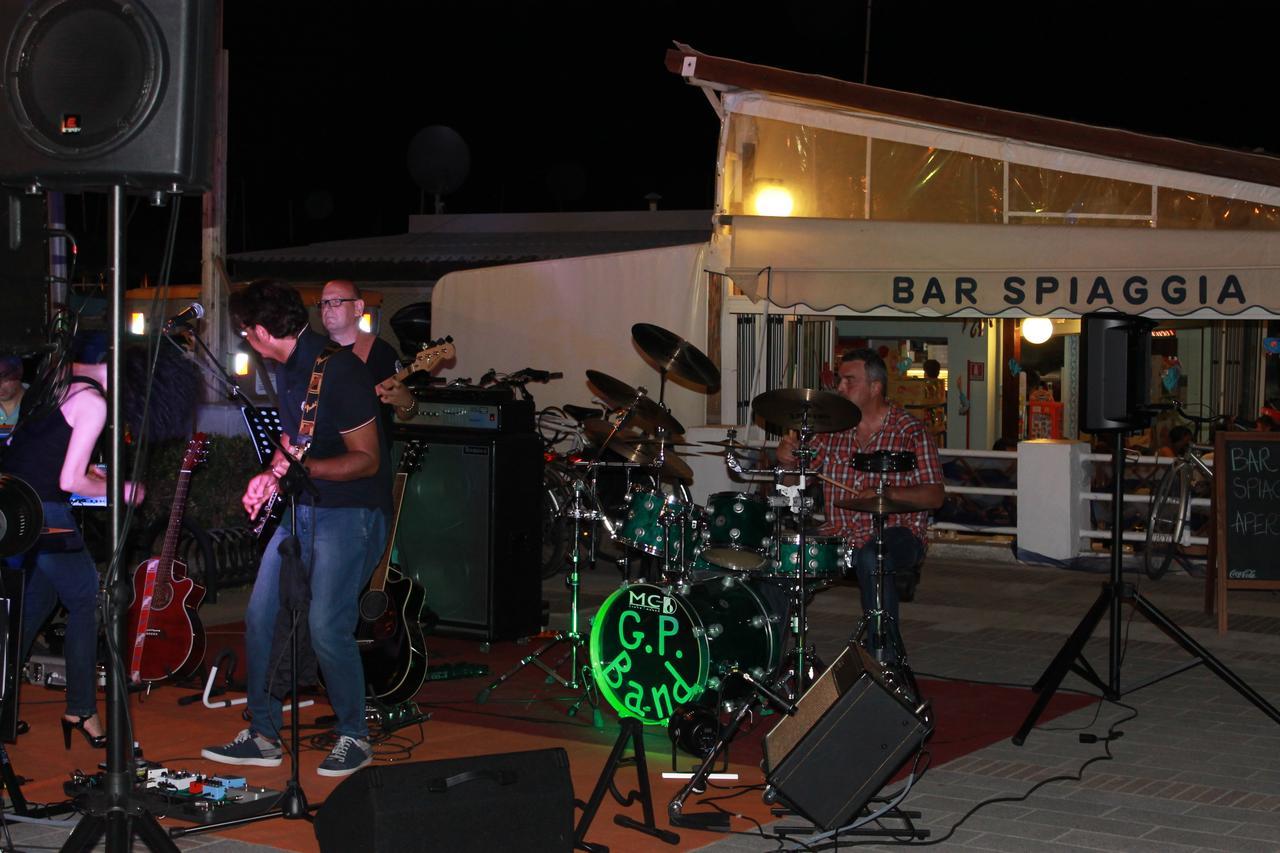 Hotel Susanna Rimini Kültér fotó