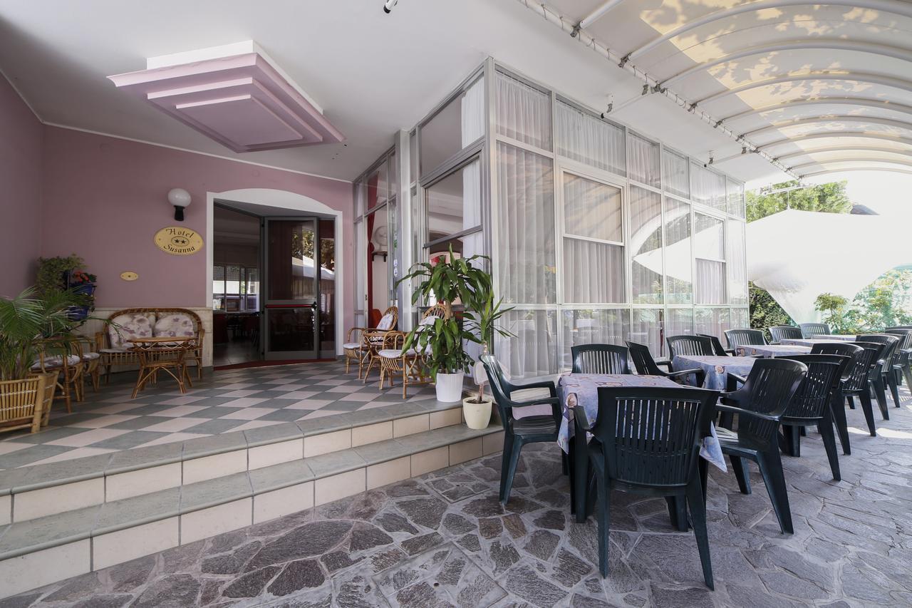 Hotel Susanna Rimini Kültér fotó