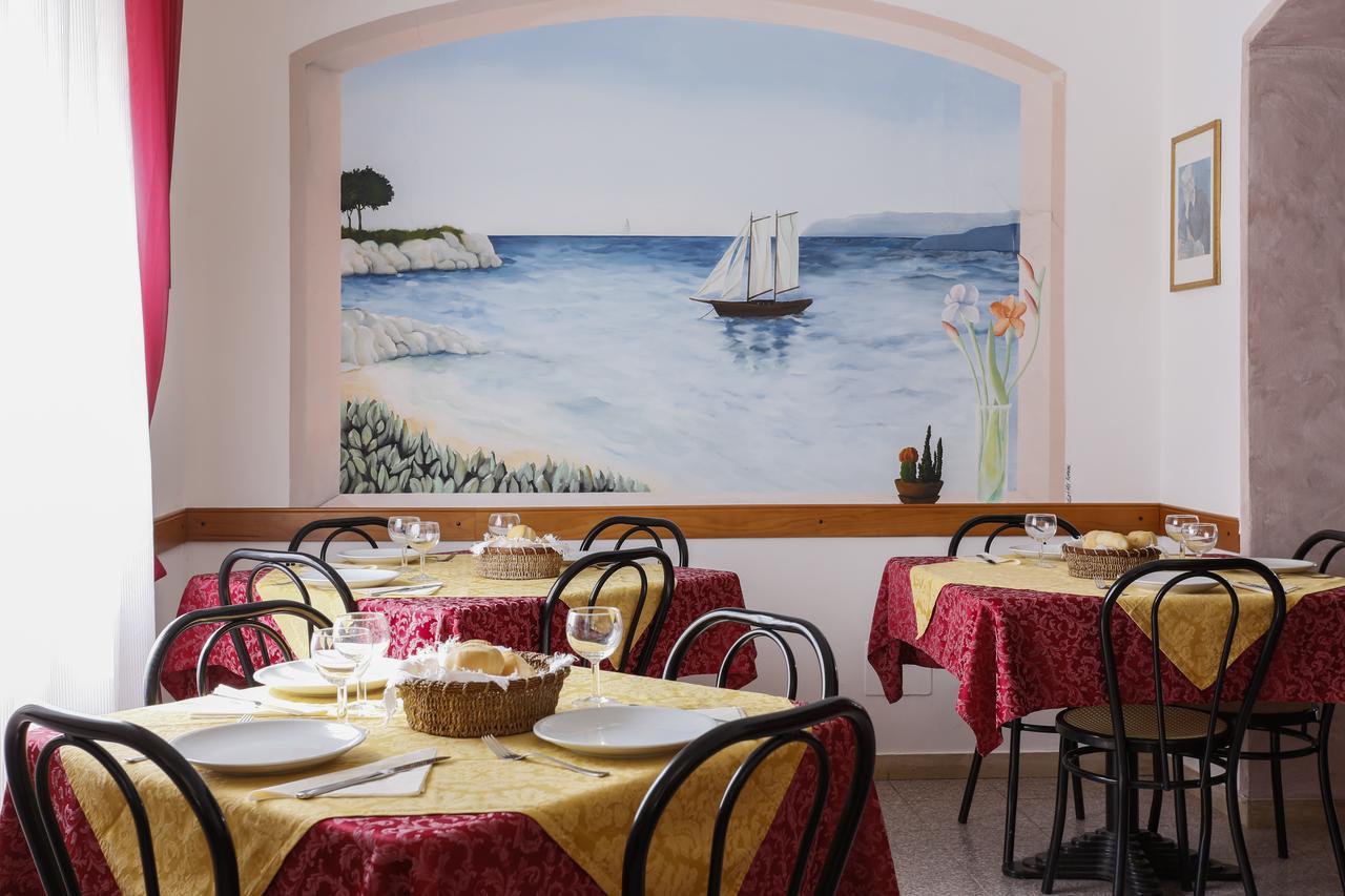 Hotel Susanna Rimini Kültér fotó